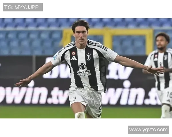 尤文图斯与巴萨激战黄牌频出球员表现引发热议 尤文图斯与巴萨激战黄牌频出球员表现引发热议