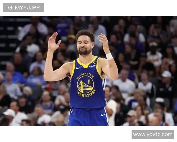 克莱汤普森的篮球传奇之路与勇士队的辉煌成就探讨