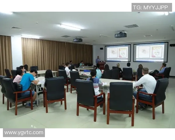 刘泽一的成长之路：从普通学生到行业精英的奋斗历程与启示