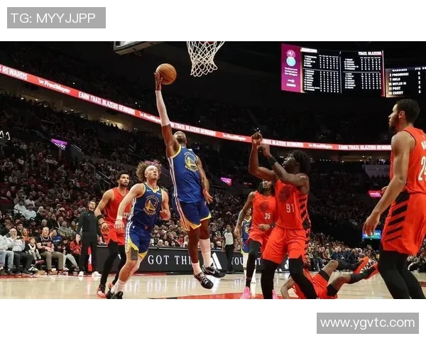 国王勇士激战正酣NBA直播盛况回顾与精彩瞬间分析