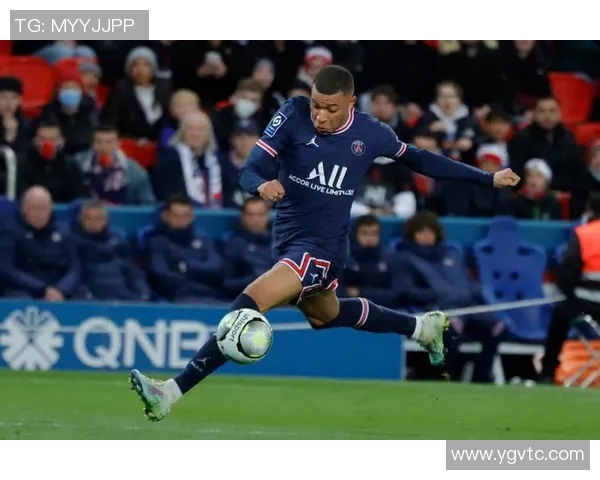 巴黎圣日耳曼与里昂的巅峰对决精彩回顾与赛后分析