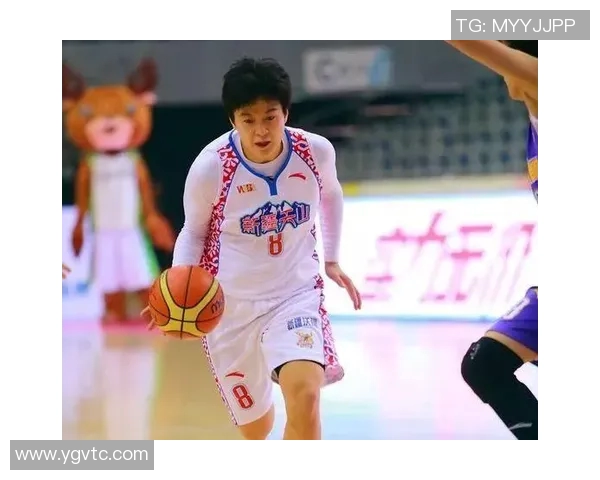 黄丽专访：从青涩少女到篮球明星的奋斗与成长之路MBA