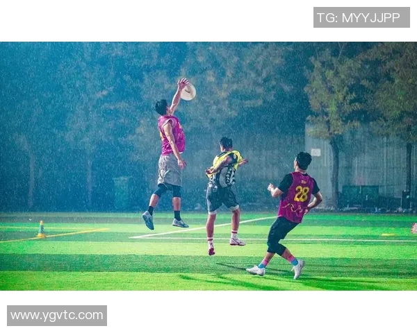 飞盘运动的魅力与挑战广州飞盘队的团队意识与发展之路MBA