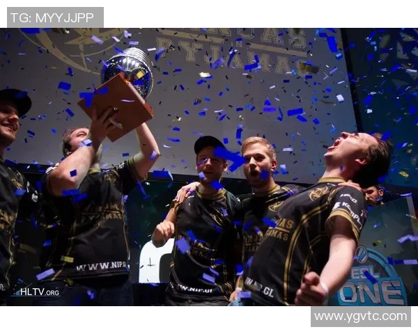 WE战队在CSGO比赛中的盯防策略分析与成败得失探讨 WE战队在CSGO比赛中的盯防策略分析与成败得失探讨