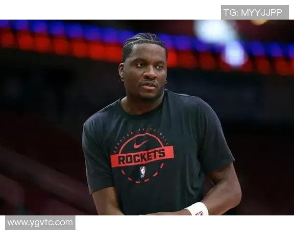 克林特卡佩拉:从NBA新星到篮球场上的防守巨兽之路 克林特卡佩拉:从NBA新星到篮球场上的防守巨兽之路