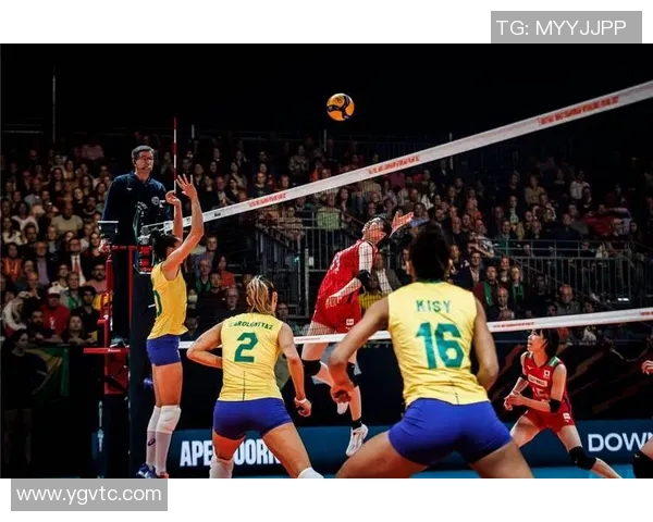 巴西沙滩女排对阵美国队精彩对决引发热烈关注与期待