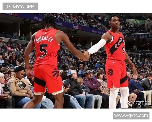 快船队与爵士队激战正酣谁能在这场对决中笑到最后