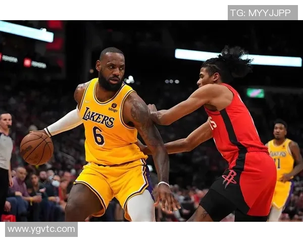 湖人队与火箭全场精彩回放重温NBA经典对决瞬间 湖人队与火箭全场精彩回放重温NBA经典对决瞬间